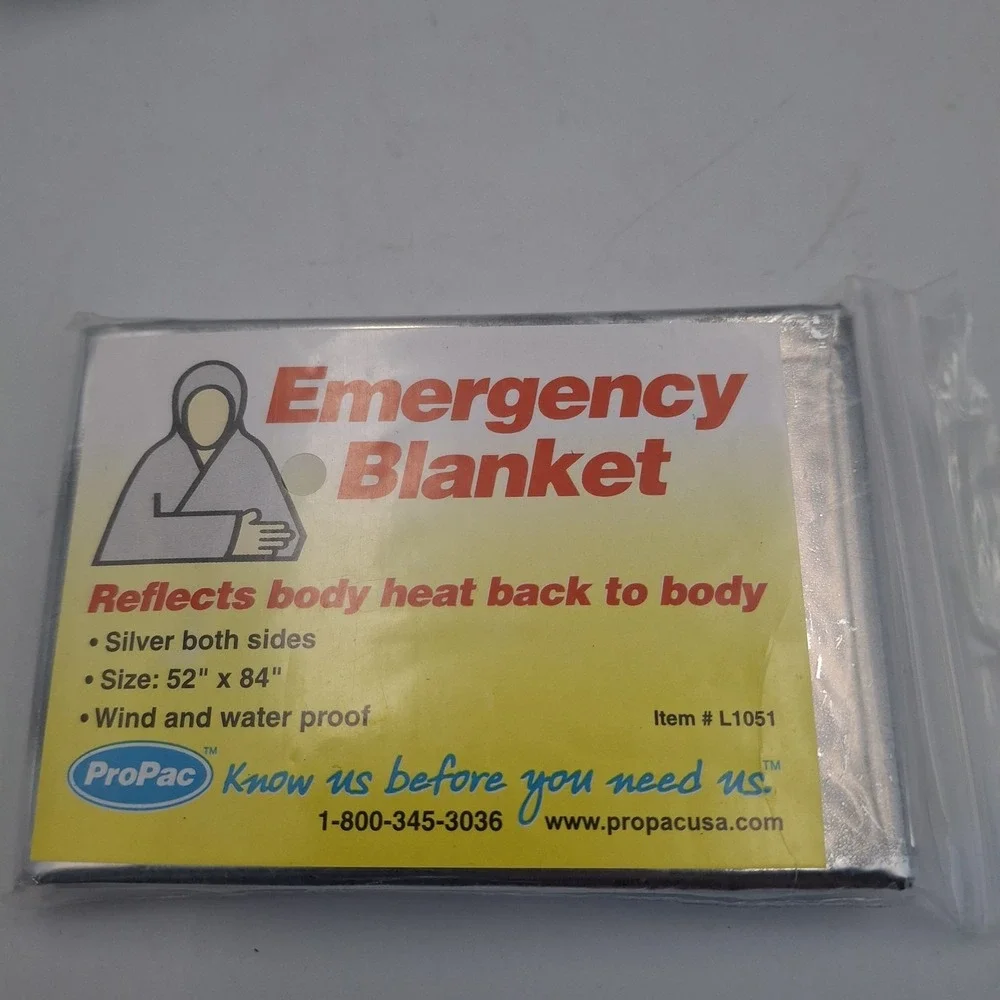 Emergency Survival Lot (8pc) Mylar Blankets 52x84 Chem Light Sticks Glow Hook
